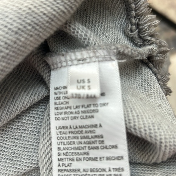 Urban Outfitters Gray Relaxed Crop T-Shirt size small. - Picture 7 of 8